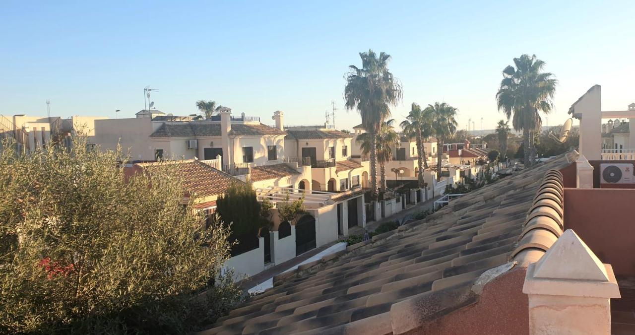 Arco Mediterraneo Chalet Independiente Torrevieja Exteriör bild
