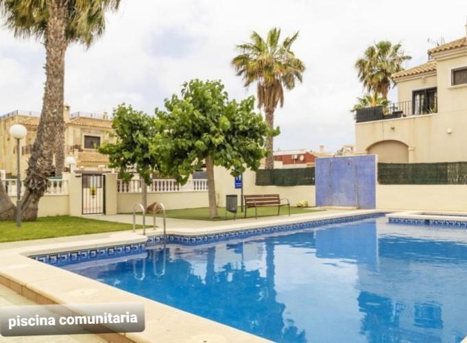Arco Mediterraneo Chalet Independiente Torrevieja Exteriör bild